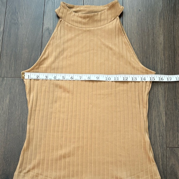 BANANA REPUBLIC Ribbed Halter Tank Top - Picture 5 of 10